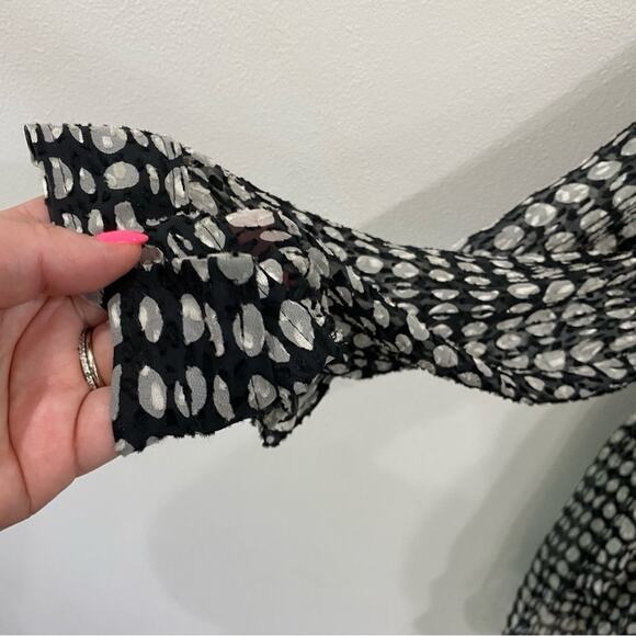 Theory Silk Blend Sheer Weekender Shirt Broken Oval Print Long Sleeve Sz S - Picture 5 of 12